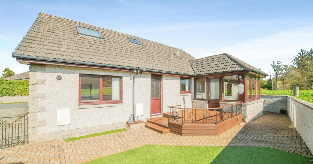 Photograph of 3 bedroom detached house for sale in Inverurie Aberdeenshire, from the original listing