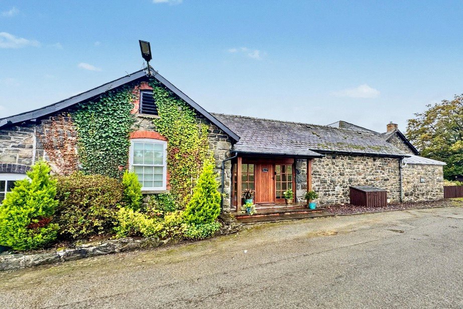 Photograph of Carreg Llwyd Place, South Street, Rhayader, Powys, LD6 5BL, from the original listing