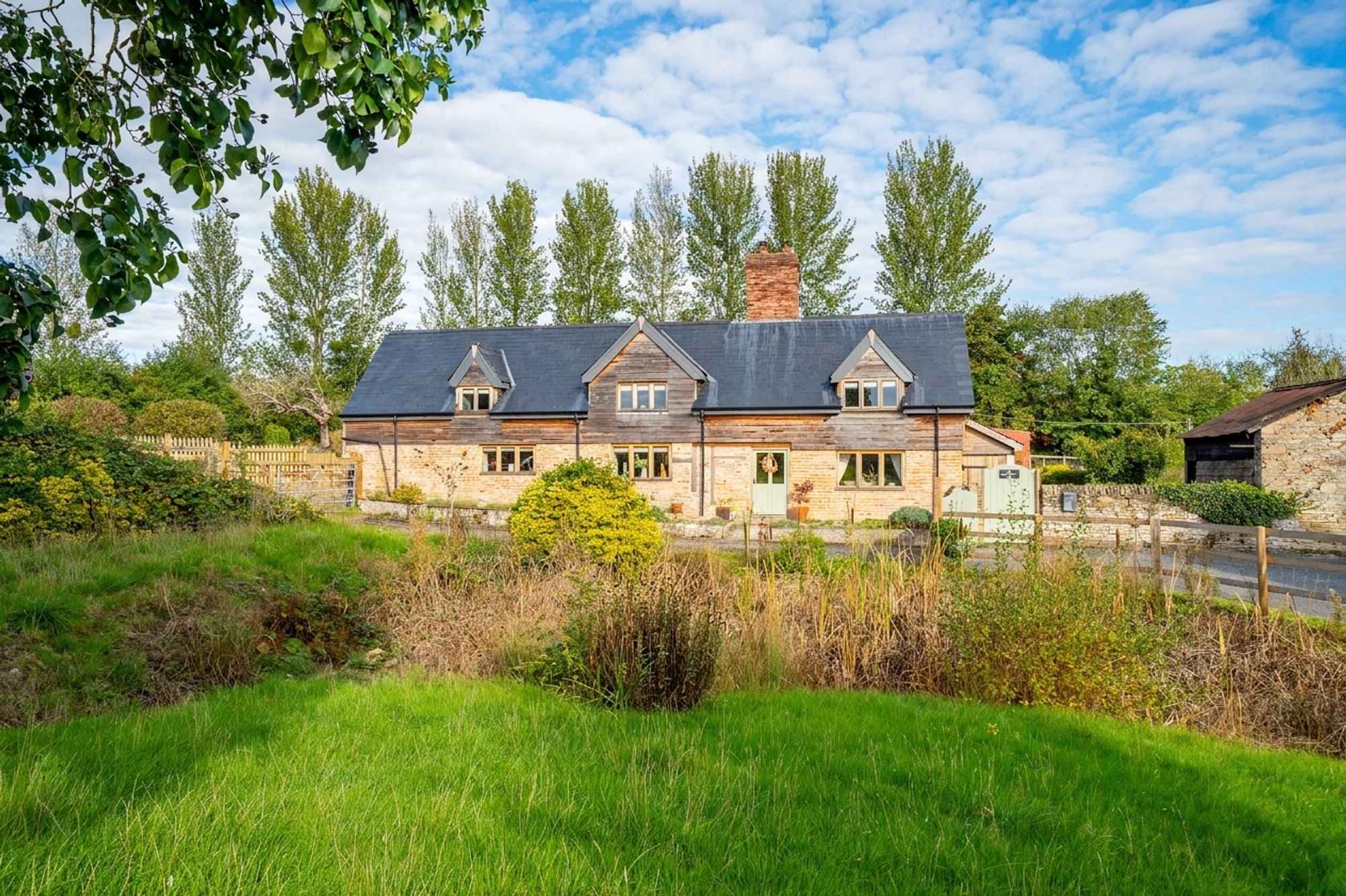 Photograph of Hillhampton Farm, Shobdon, Leominster, HR6 9NE, from the original listing