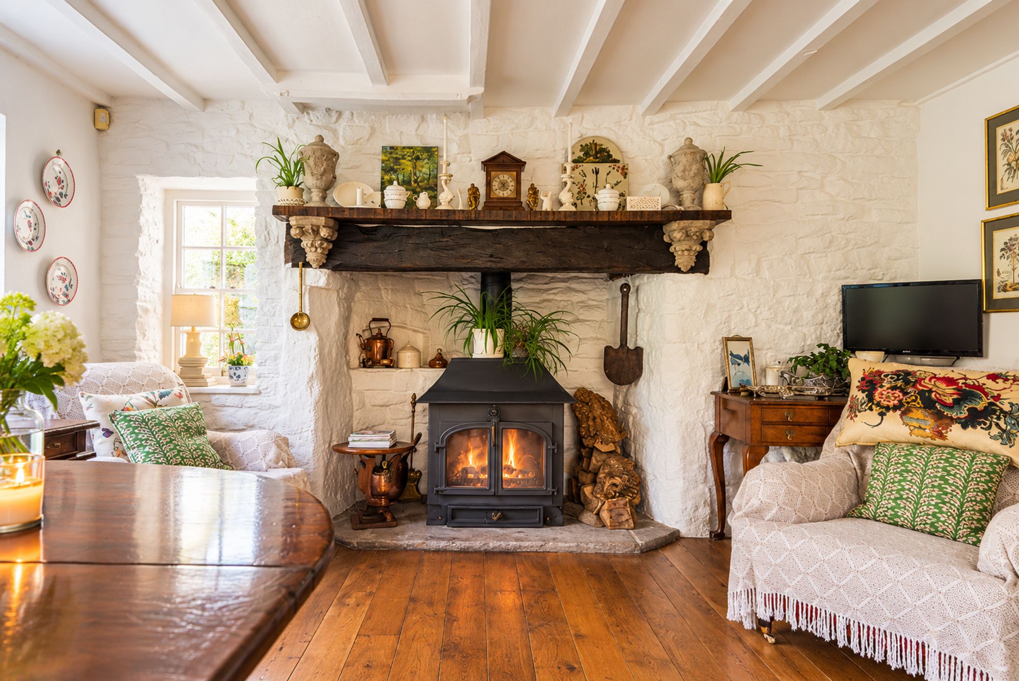 Photograph of Brick Corner House, Orleton, Ludlow, SY8 4HN: Photograph, from the original listing