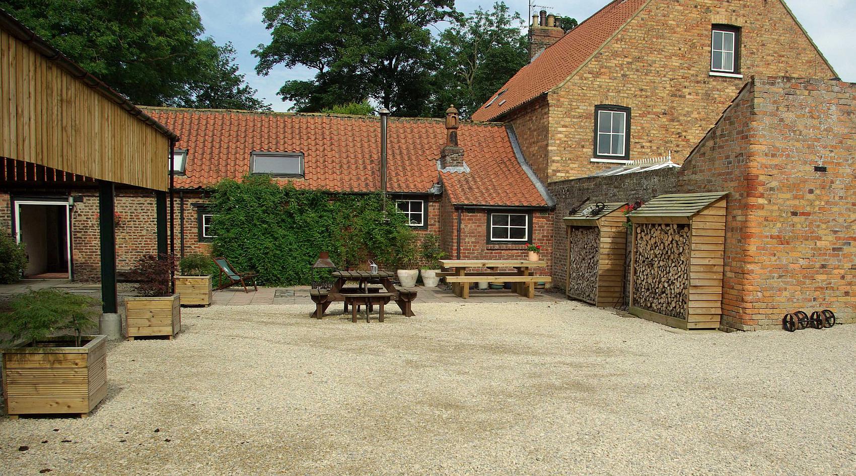Photograph of Hunmanby NORTH YORKSHIRE: Building exterior, from the original listing