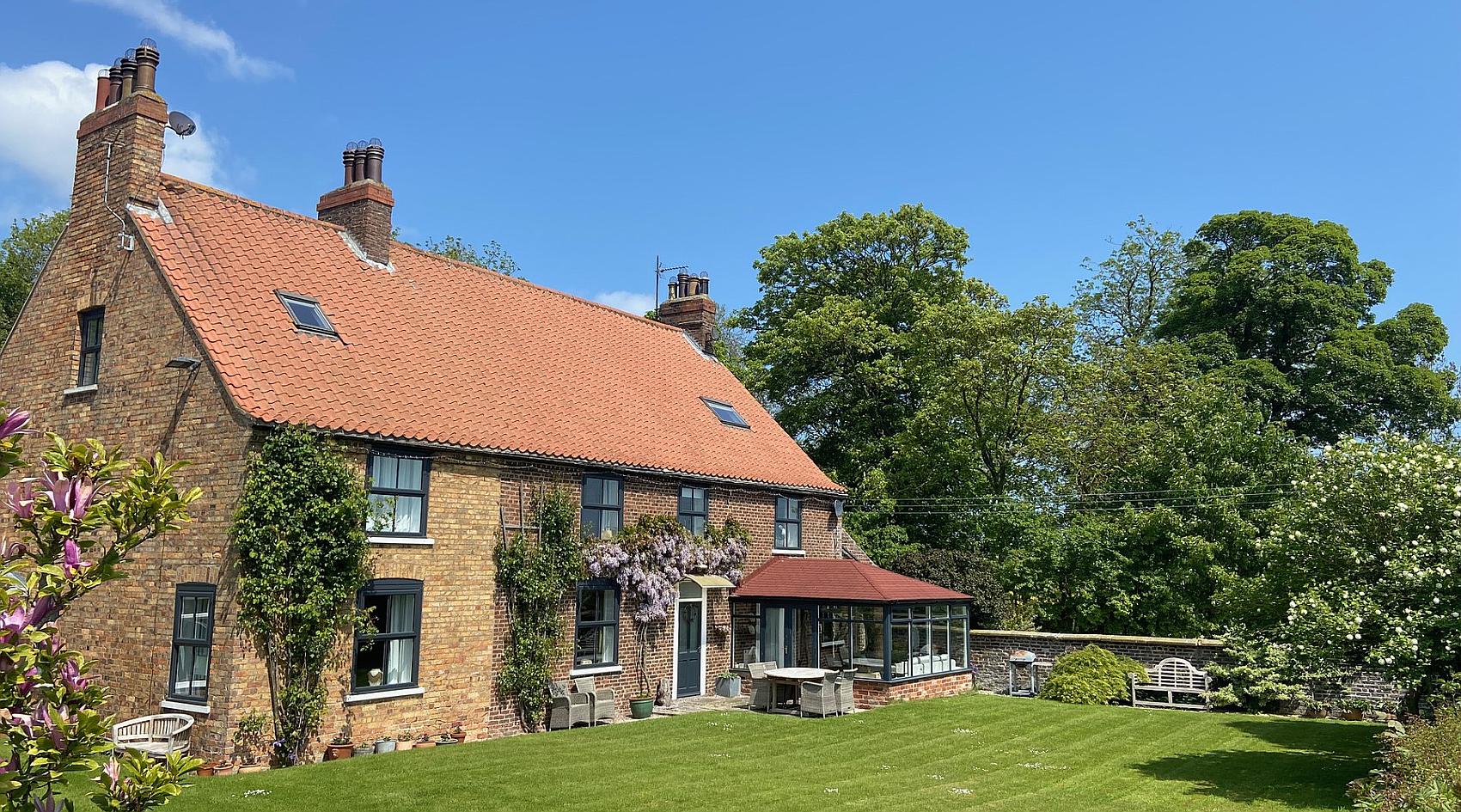 Photograph of Hunmanby NORTH YORKSHIRE: Building exterior, from the original listing