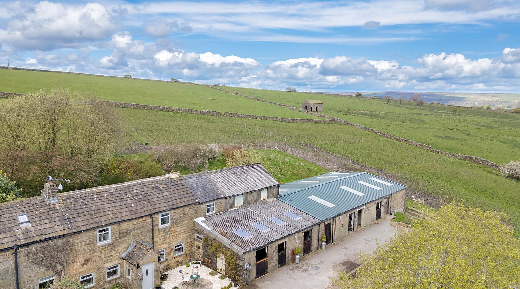 Photograph of Bewerley NORTH YORKSHIRE: Building exterior, from the original listing