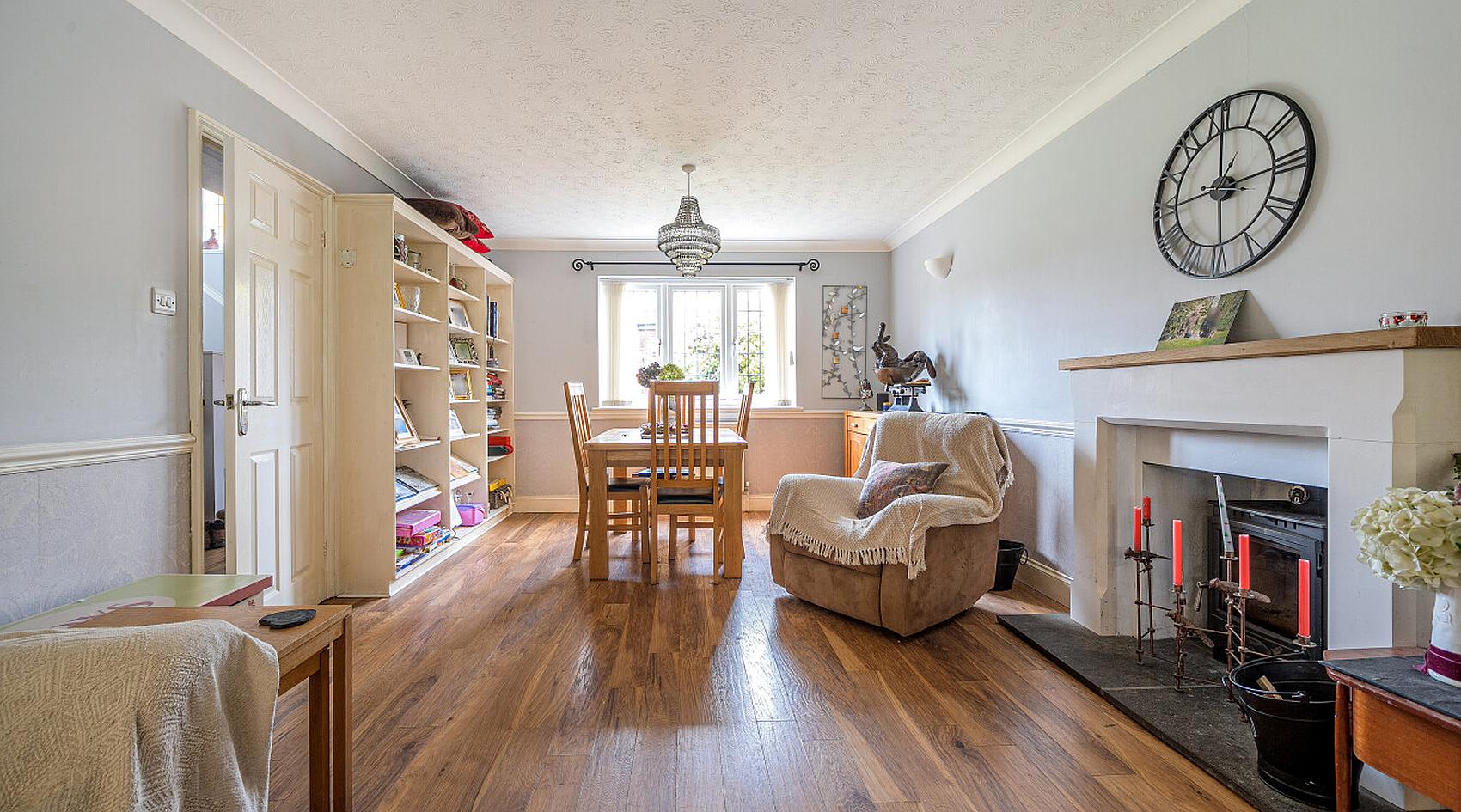 Photograph of Somersham CAMBRIDGESHIRE: Interior, from the original listing