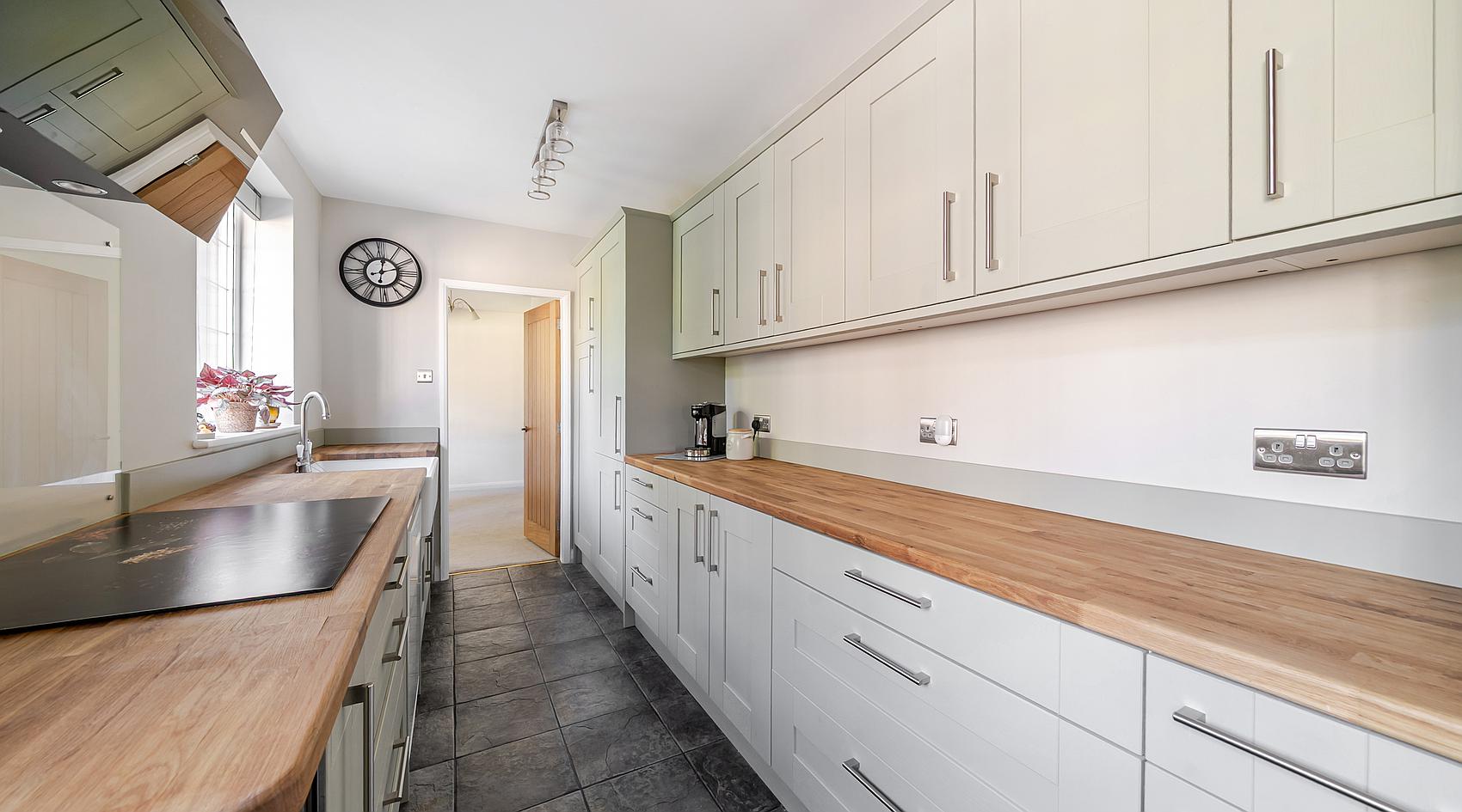 Photograph of Muston NOTTINGHAMSHIRE: Interior, from the original listing