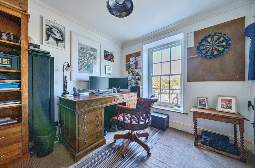 Photograph of Howey, Llandrindod Wells, Powys, LD1 5PT: Interior, from the original listing