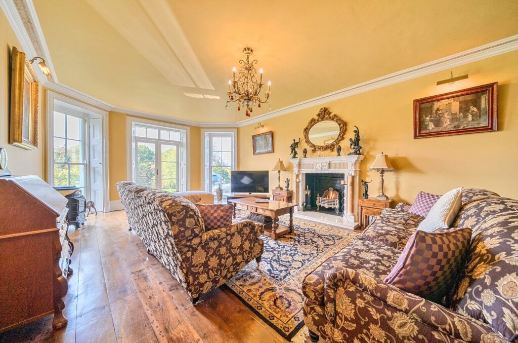 Photograph of Howey, Llandrindod Wells, Powys, LD1 5PT: Interior, from the original listing