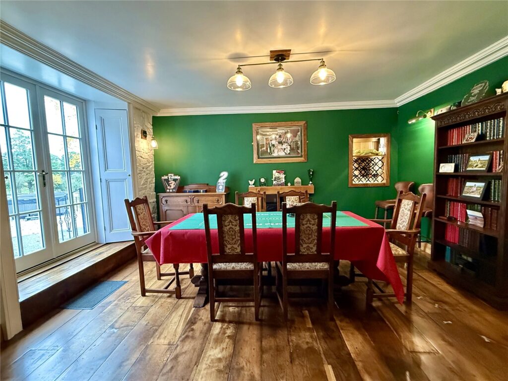 Photograph of Howey, Llandrindod Wells, Powys, LD1 5PT: Interior, from the original listing